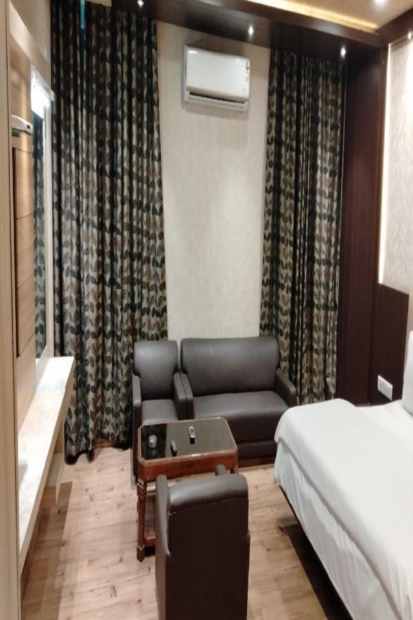 Hotel Park Regency Gorakhpur Exterior photo