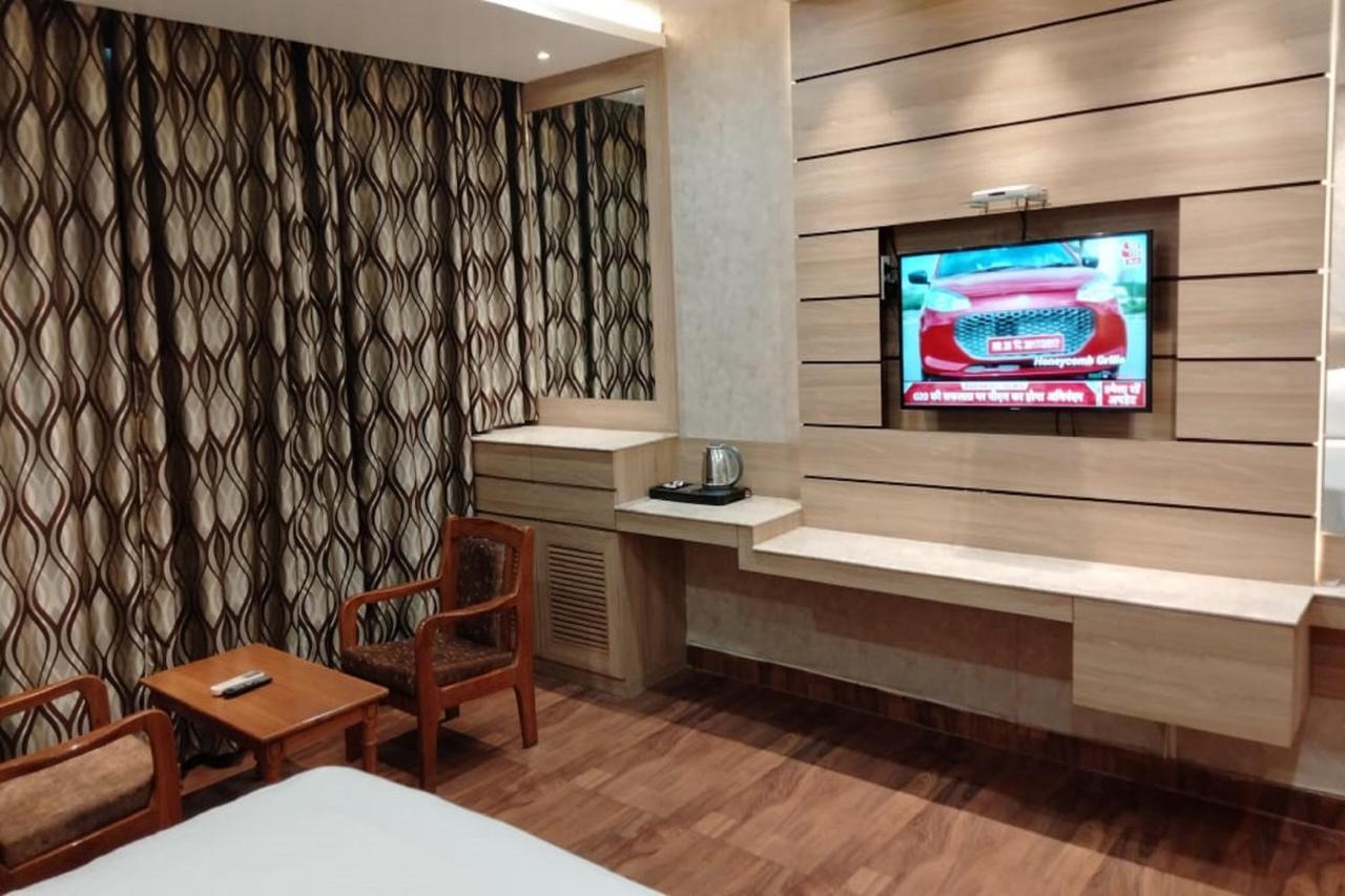 Hotel Park Regency Gorakhpur Exterior photo