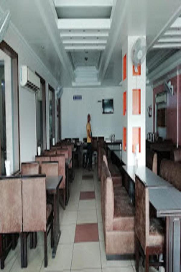 Hotel Park Regency Gorakhpur Exterior photo
