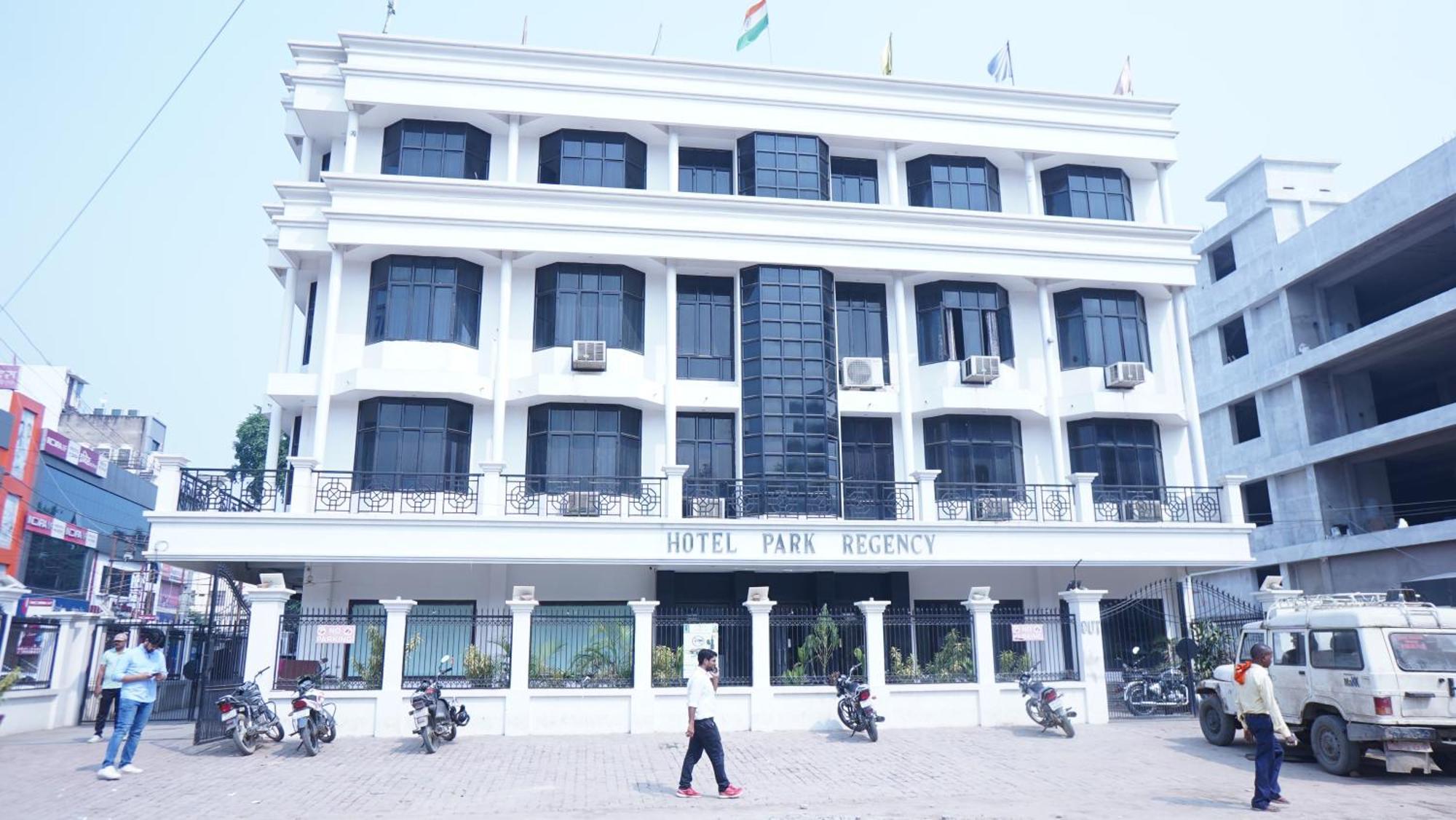 Hotel Park Regency Gorakhpur Exterior photo